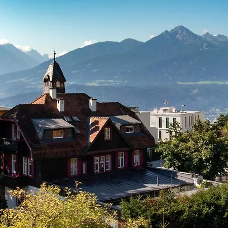 Pensionat Cafe Alpina 3*