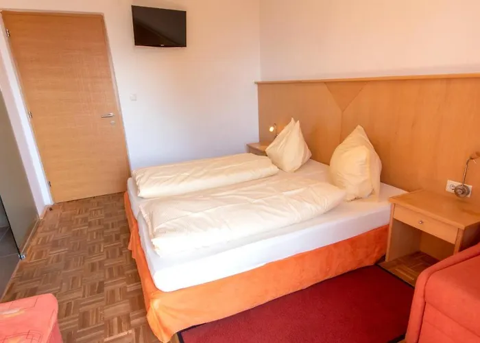 Pensionat Cafe Alpina Innsbruck