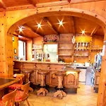 Café Alpina Maison d'hôtes 3*