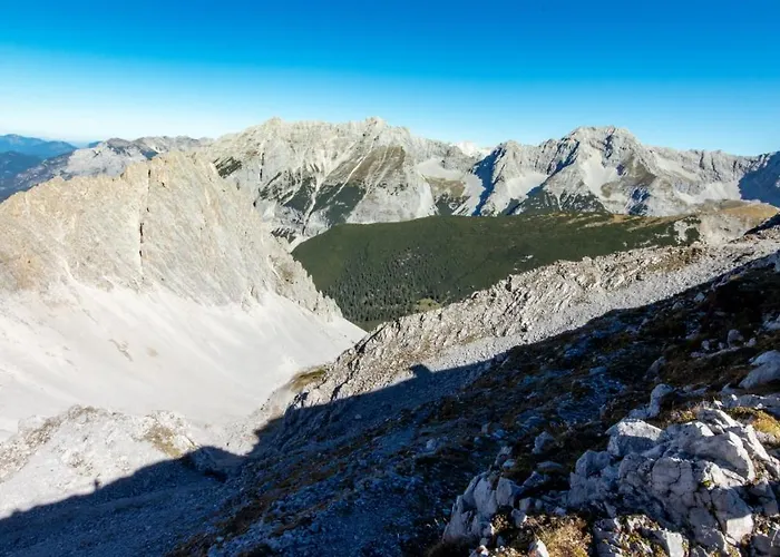 Cafe Alpina Гостьовий будинок Інсбрук